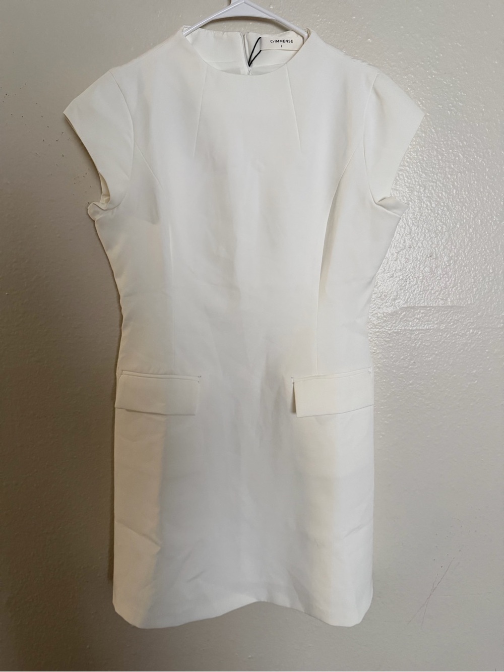 Commense White Cap-Sleeve Shift Dress